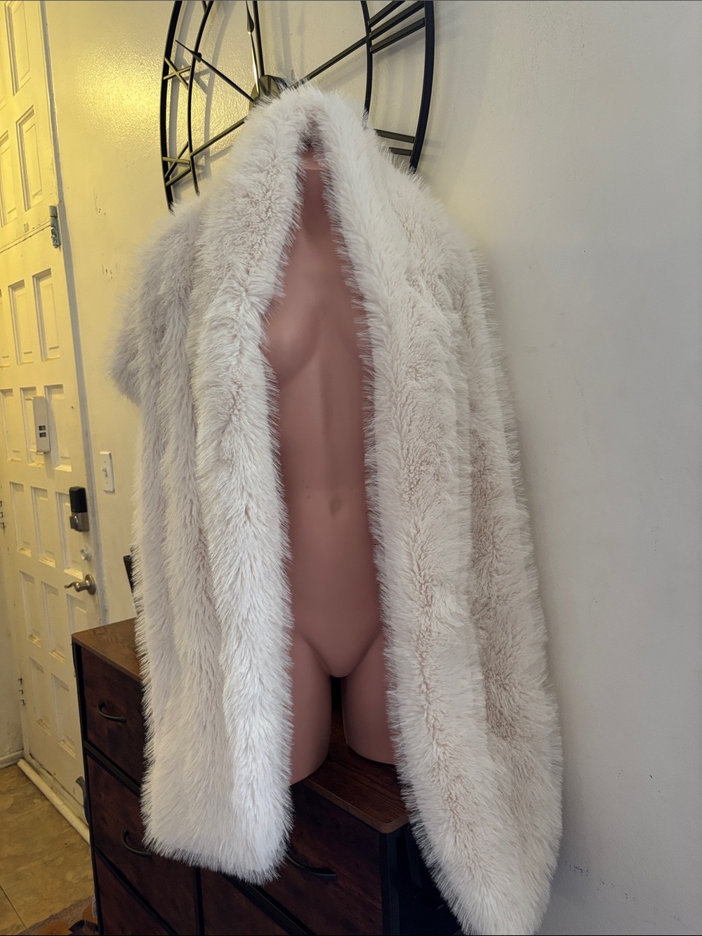 #234 Plush Ivory/light pink  Faux Fur cover